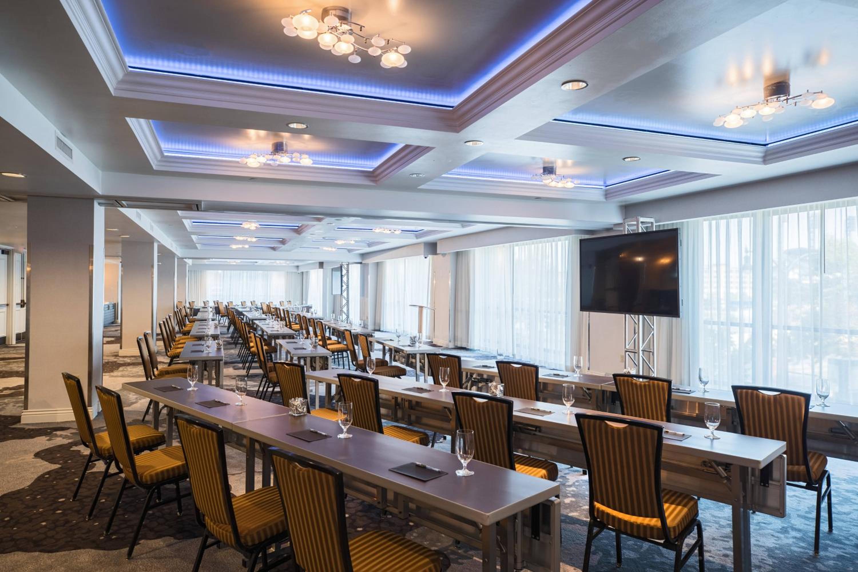 Renaissance Pittsburgh Hotel