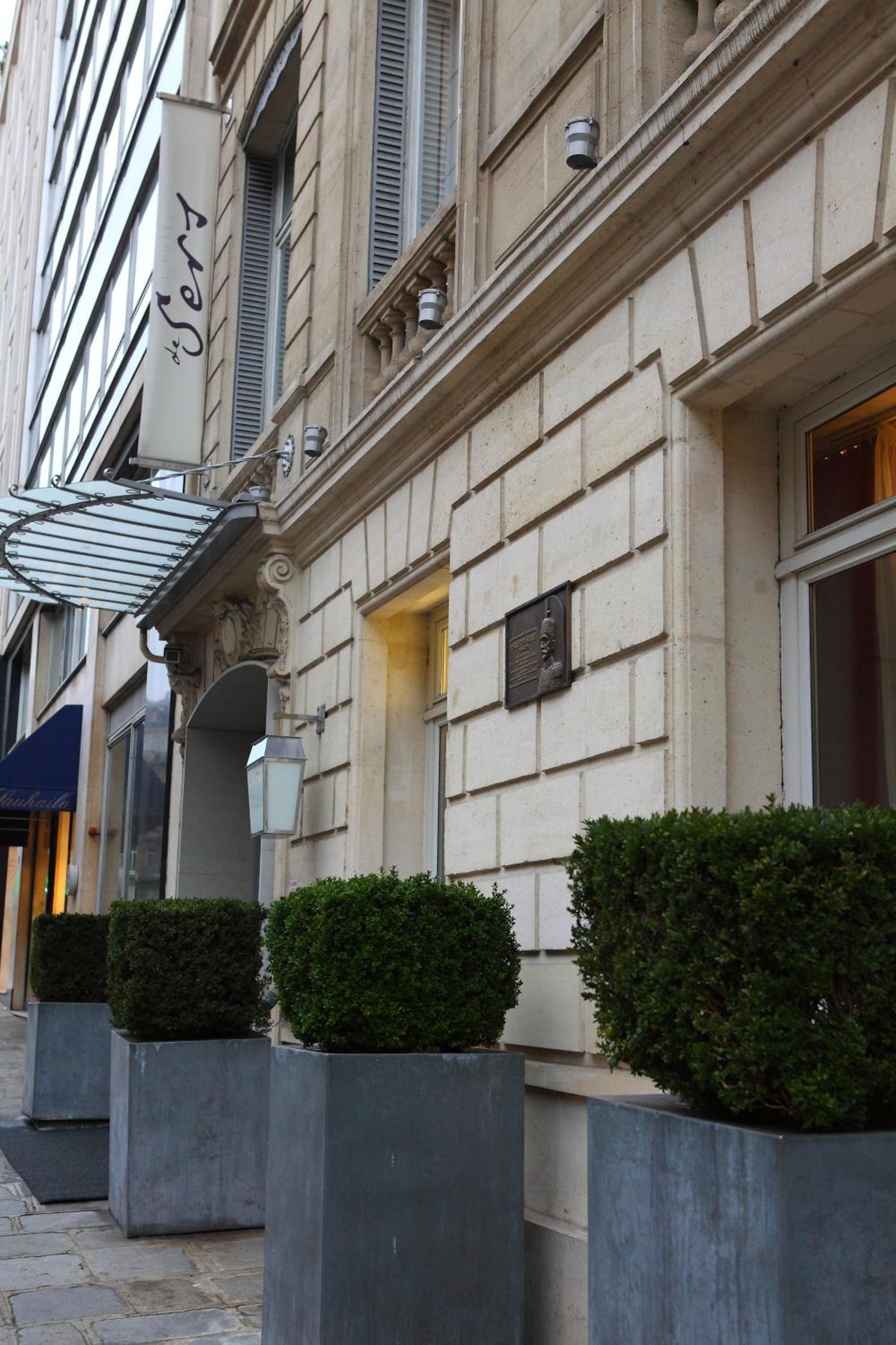 Hôtel De Sers Champs Elysées Paris